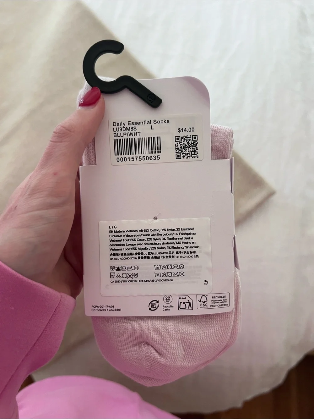 lululemon athletica Daily Essential Quarter Socks - Pale Pink & White Stripes